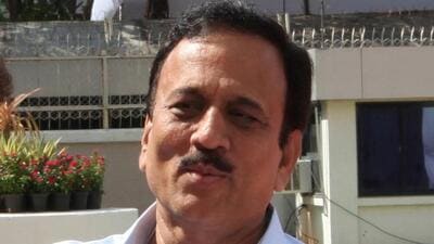 Anil Deshmukh ‘pressured’ police to file FIR against Girish Mahajan (in pic): CBI closure report. (HT FILE) Anil Deshmukh ‘pressured’ police to file FIR against Girish Mahajan (in pic): CBI closure report. (HT FILE)