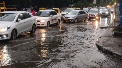 Bengaluru rains: Massive showers lead to severe water congestion across city, traffic police alert commuters Bengaluru rains: Massive showers lead to severe water congestion across city, traffic police alert commuters