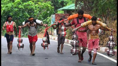 Kanwariyas undertake an annual pilgrimage to fetch Ganga water. (HT PHOTO/Representative) Kanwariyas undertake an annual pilgrimage to fetch Ganga water. (HT PHOTO/Representative)