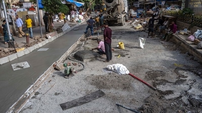 Under construction road at Kakasaheb Gadgil marg, Dadar West. (Photo by Satish Bate/ Hindustan Times) (Hindustan Times) Under construction road at Kakasaheb Gadgil marg, Dadar West. (Photo by Satish Bate/ Hindustan Times) (Hindustan Times)