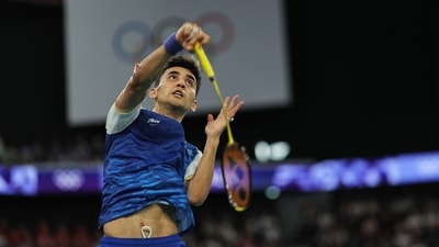 Lakshya Sen tarted his men's singles bronze medal well against Malaysia's Lee Zii Jia but then went on to lose 21-13, 16-21, 11-21 (REUTERS)
