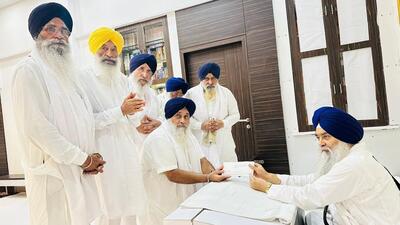 Shiromani Akali Dal president Sukhbir Singh Badal submitting his explanation letter over allegations levelled by rebel SAD leaders to Akal Takht jathedar Giani Raghbir Singh in the presence of SGPC president Harjinder Singh Dhami, party leaders Balwinder Singh Bhundar, Daljit Singh Cheema and Maheshinder Singh Grewal at the Takht secretariat in Amritsar on July 24. (HT file photo) Shiromani Akali Dal president Sukhbir Singh Badal submitting his explanation letter over allegations levelled by rebel SAD leaders to Akal Takht jathedar Giani Raghbir Singh in the presence of SGPC president Harjinder Singh Dhami, party leaders Balwinder Singh Bhundar, Daljit Singh Cheema and Maheshinder Singh Grewal at the Takht secretariat in Amritsar on July 24. (HT file photo)