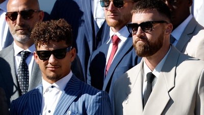 Kansas City Chiefs's Patrick Mahomes and Travis Kelce received shooting threat by fellow concertgoer. REUTERS/Evelyn Hockstein (REUTERS)
