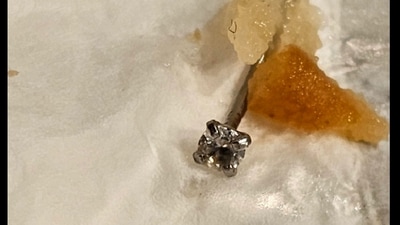 Snapshot of the nose ring found in Taco Bell meal. Snapshot of the nose ring found in Taco Bell meal.