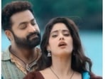 Devara: Jr NTR and Janhvi Kapoor in the new song Chuttamalle, Devara: Jr NTR and Janhvi Kapoor in the new song Chuttamalle,