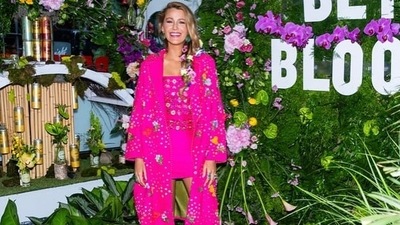 Blake Lively is promoting her latest rom-com film, It Ends With Us Blake Lively is promoting her latest rom-com film, It Ends With Us