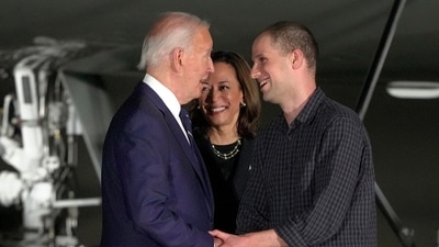 Bloomberg News is apologizing for a premature story written about the prisoner exchange and says it has disciplined the journalists involved. The story was put out by Bloomberg hours before an embargo was lifted by the White House. (AP Photo/Manuel Balce Ceneta, File) (AP) Bloomberg News is apologizing for a premature story written about the prisoner exchange and says it has disciplined the journalists involved. The story was put out by Bloomberg hours before an embargo was lifted by the White House. (AP Photo/Manuel Balce Ceneta, File) (AP)