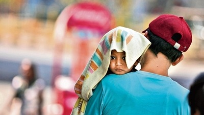 The report states that over 84% of Indian districts are prone to extreme heatwaves. (AP) The report states that over 84% of Indian districts are prone to extreme heatwaves. (AP)
