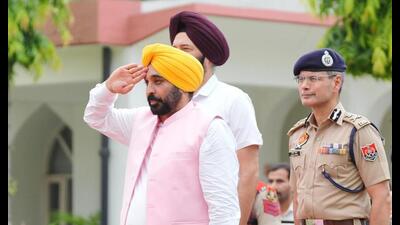 The state government is going to install 3,000 Artificial Intelligence-enabled CCTV cameras at the India-Pakistan International Border to keep check on drug smuggling, chief minister Bhagwant Mann said on Tuesday. The state government is going to install 3,000 Artificial Intelligence-enabled CCTV cameras at the India-Pakistan International Border to keep check on drug smuggling, chief minister Bhagwant Mann said on Tuesday.