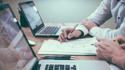For many students balancing a busy work life and pursuing the US CPA certification can seem overwhelming. (Unsplash/Scott Graham) For many students balancing a busy work life and pursuing the US CPA certification can seem overwhelming. (Unsplash/Scott Graham)