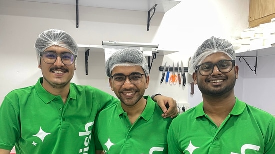 Swish is an app that promises to deliver food in just 10 minutes.(X/@ujjwal_sukheja)