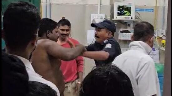 Patient allegedly in an inebriated condition assaulted two nurses and one doctor at Aundh District Hospital at around 12 pm on Saturday. (HT)