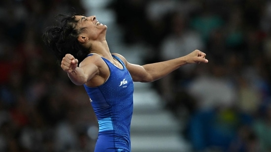 https://www.mobilemasala.com/sports/Paris-Olympics-2024-Day-11-Live-Updates-Vinesh-one-win-away-from-medal-Neeraj-on-course-in-Olympic-title-defence-i287776