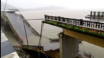 The bridge across the Kali River in Karwar collapsed around 2 am. (Sourced) The bridge across the Kali River in Karwar collapsed around 2 am. (Sourced)