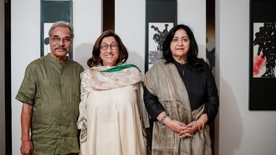 Amitava Das, Kiran Nadar and Roobina Karode Amitava Das, Kiran Nadar and Roobina Karode