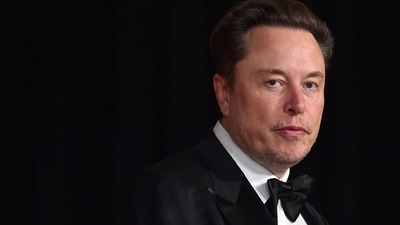 Elon Musk arrives at the 10th Breakthrough Prize Ceremony at the Academy Museum of Motion Pictures in Los Angeles. (AP) Elon Musk arrives at the 10th Breakthrough Prize Ceremony at the Academy Museum of Motion Pictures in Los Angeles. (AP)