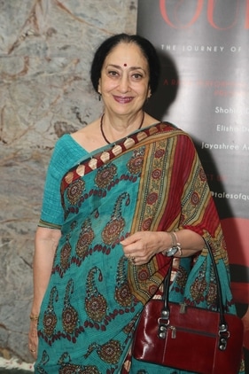 Odissi dancer Sharon Lowen