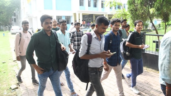 Bihar Police Constable exam was conducted today and candidates are seen leaving an exam centre in Patna.(Santosh Kumar)