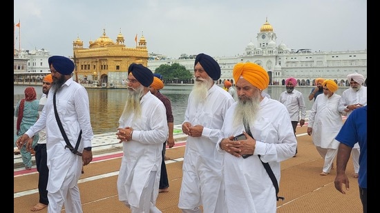 Rebel leaders of the Shiromani Akali Dal at the Golden Temple in Amritsar on Wednesday. (Sameer Sehgal/HT)