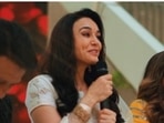 Preity’s white salwar suit for the event has the perfect desi vibe to it.