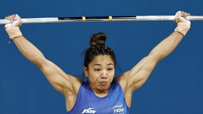 Mirabai Chanu in action during the women 49kg weightlifting event at the Paris Games on Wednesday. (EPA-EFE) Mirabai Chanu in action during the women 49kg weightlifting event at the Paris Games on Wednesday. (EPA-EFE)