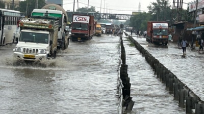 Residents said children in colonies connected to NH-48 near Narsinghpur were unable to go to schools. (Parveen Kumar/ HT Photo) Residents said children in colonies connected to NH-48 near Narsinghpur were unable to go to schools. (Parveen Kumar/ HT Photo)