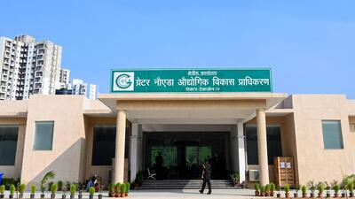 The reserve price for these plots was in the range of  ₹48,438 per square metre to  ₹59,943 per square metre, said officials, adding that But applicants went on to place 128% higher bids against the reserve price. (HT Archive)
