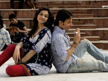 Deepika Padukone and Saif Ali Khan in Love Aaj Kal (Movie screencrab) Deepika Padukone and Saif Ali Khan in Love Aaj Kal (Movie screencrab)