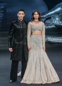 Khushi Kapoor and Vedang Raina recently walked the ramp at a fashion show.