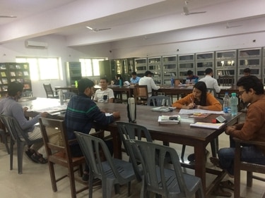 Tagore Library at Lucknow University (Twitter)