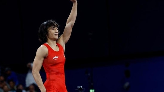 Vinesh Phogat was disqualified from the Paris Olympics after being 100 gm overweight before her final match (Reuters)(HT_PRINT)