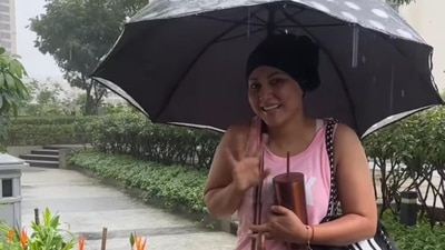 Hina Khan stepped out in the rain to go to the gym. Hina Khan stepped out in the rain to go to the gym.