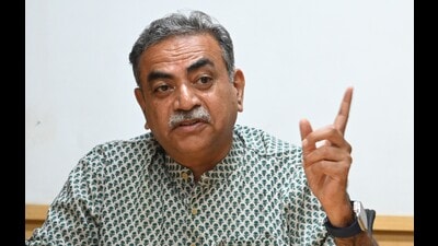 In his plea, Sanjay Tandon accused Manish Tewari and his supporters of “corrupt practices” to secure the election. (HT)