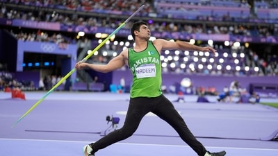 Paris Olympics 2024: Nadeem began with a first attempt of 91.79m, and then threw 92.97m which got him gold. In his sixth attempt, he reached 91.79m. (AP) Paris Olympics 2024: Nadeem began with a first attempt of 91.79m, and then threw 92.97m which got him gold. In his sixth attempt, he reached 91.79m. (AP)