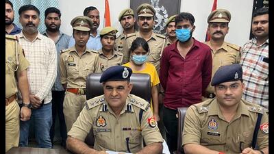 The accused duo police custody. (HT Photo) The accused duo police custody. (HT Photo)