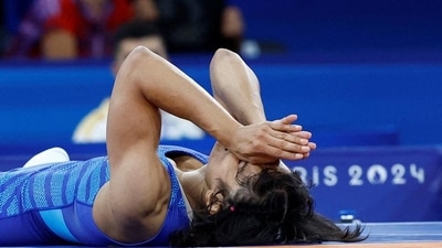 Vinesh Phogat was disqualified and listed as finished last in women's 50kg (HT_PRINT) Vinesh Phogat was disqualified and listed as finished last in women's 50kg (HT_PRINT)