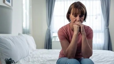 A person starts to avoid emotional situations which may include being vulnerable. This is a sign of emotional numbing. (Unsplash) A person starts to avoid emotional situations which may include being vulnerable. This is a sign of emotional numbing. (Unsplash)