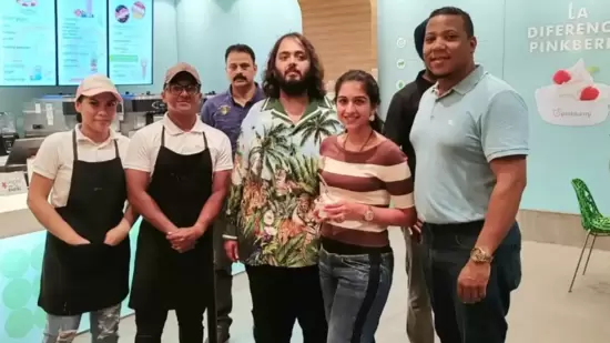 Anant Ambani and Radhika Merchant at Pinkberry Panama(Instagram/@pinkberrypanama)