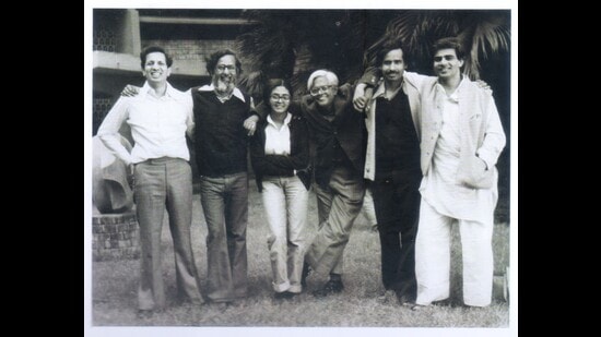 Gulammohammed Sheikh with Nalani Malani, Bhupen Khakhar, Jogen Chowdhury and Vivan Sundaram at the Place for People exhibition in Delhi, in 1981.