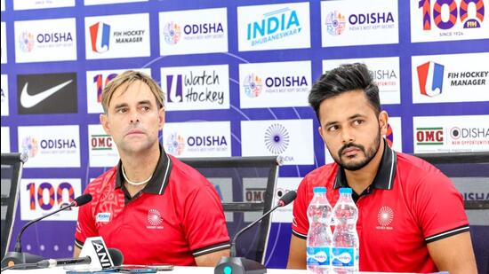 India men’s hockey team coach Craig Fulton (L) with skipper Harmanpreet Singh. (Hockey India)