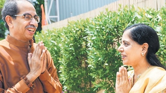 New Delhi, India - Aug. 8, 2024: Shiv Sena (Uddhav Balasaheb Thackeray) Chief Uddhav Thackeray meets with wife of Delhi Chief Minister Arvind Kejriwal in New Delhi, India, on Thursday, August 8, 2024. ( HT Photo / Hindustan Times) (Hindustan Times) New Delhi, India - Aug. 8, 2024: Shiv Sena (Uddhav Balasaheb Thackeray) Chief Uddhav Thackeray meets with wife of Delhi Chief Minister Arvind Kejriwal in New Delhi, India, on Thursday, August 8, 2024. ( HT Photo / Hindustan Times) (Hindustan Times)
