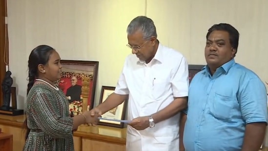 Harini Sri, 13, met Kerala chief minister Pinarayi Vijayan to present the <span class='webrupee'>?</span>15,000 she raised to help the Wayanad landslide victims.