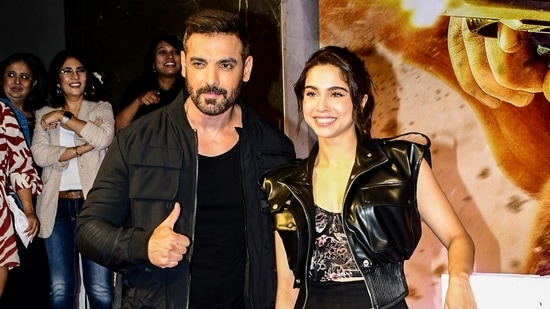 https://www.mobilemasala.com/film-gossip/John-Abraham-reveals-why-he-lashed-out-at-reporter-at-Vedaa-trailer-launch-I-know-he-was-planted-to-antagonise-me-i288648