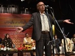 Renowned lyricist and urdu poet Nida Fazli .(HT FILE PHOTO) Renowned lyricist and urdu poet Nida Fazli .(HT FILE PHOTO)