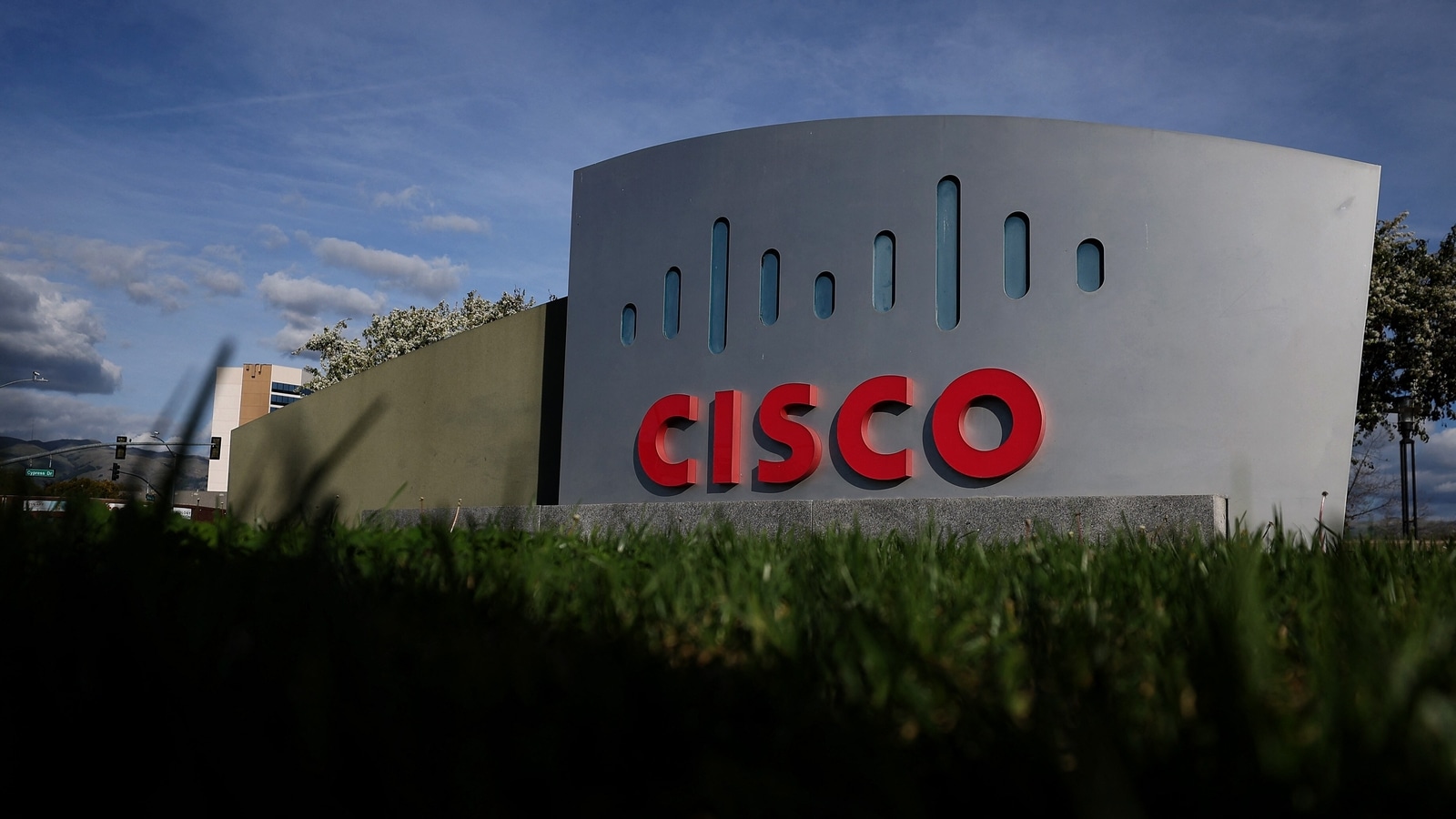 Cisco to lay off thousands more in second job cut this year Report