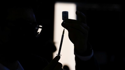Local clinical trials provide clinical data on the efficacy, safety, dosage, and dose regimen of a drug in the new region. (Reuters Photo)