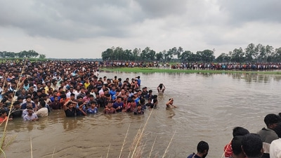 BSF thwarts large-scale attempt by Bangladeshis to enter India from Coochbehar border. (BSF) BSF thwarts large-scale attempt by Bangladeshis to enter India from Coochbehar border. (BSF)