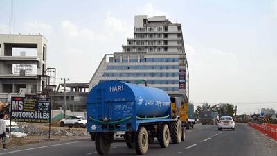 The water crisis has forced residents to rely on expensive alternatives, such as water tankers. (Representative Image (HT Photo)) The water crisis has forced residents to rely on expensive alternatives, such as water tankers. (Representative Image (HT Photo))