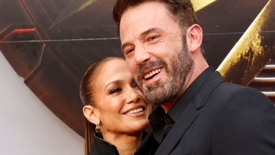 US actors Jennifer Lopez (L) and Ben Affleck arrive for the world premiere of "The Flash" at Ovation Hollywood in Hollywood, California, on June 12, 2023. (Photo by Michael Tran / AFP) (AFP)