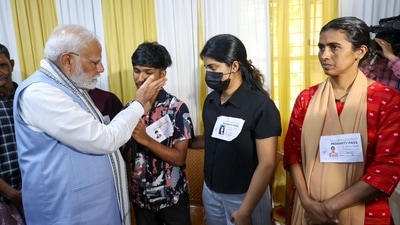 Modi visited a relief camp in Wayanad to meet with the landslide victims. (GoI) Modi visited a relief camp in Wayanad to meet with the landslide victims. (GoI)